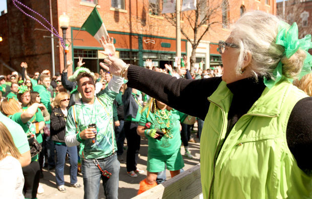 031415-grandparade-js20